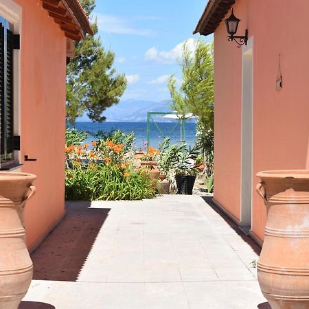 Bouka Beachfront Bungalows Agios Nikolaos  Exteriör bild