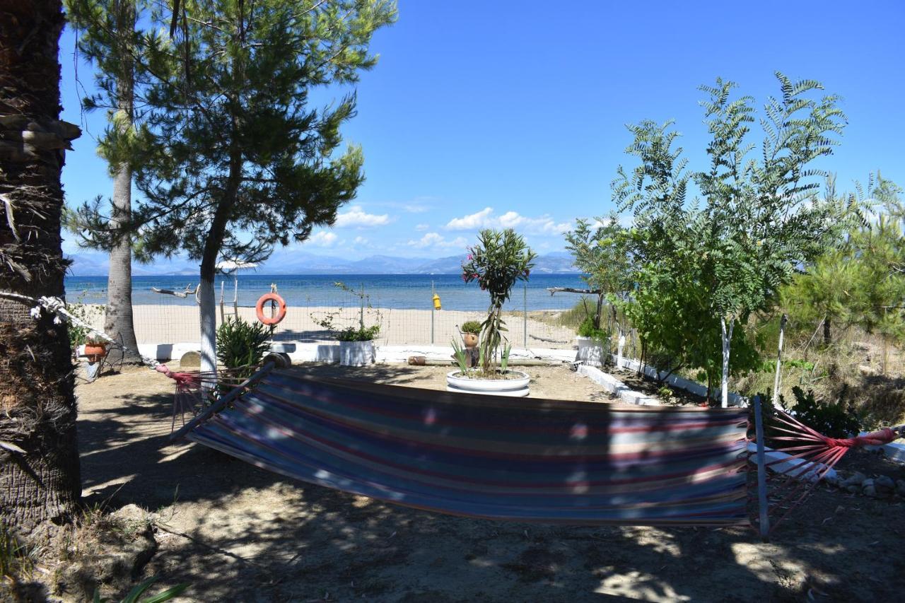 Bouka Beachfront Bungalows Agios Nikolaos  Exteriör bild