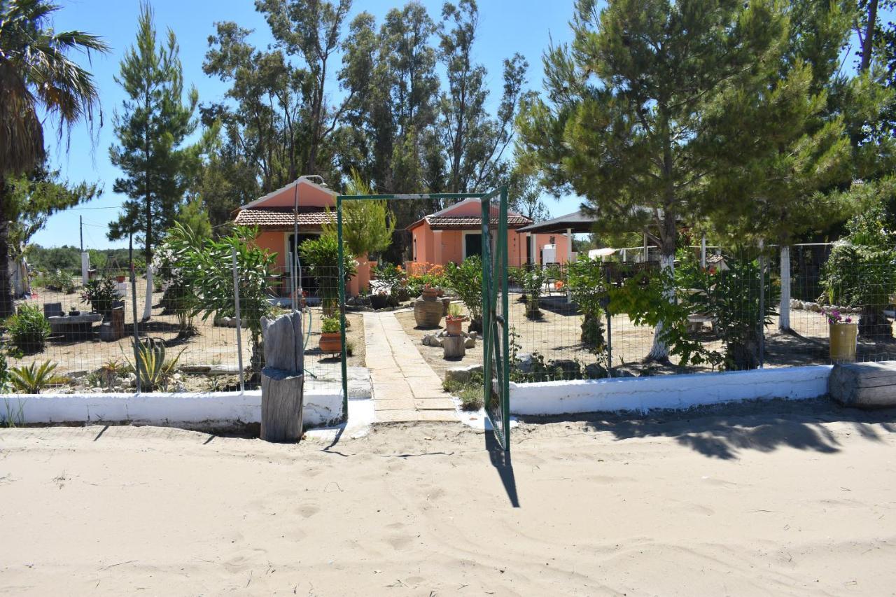 Bouka Beachfront Bungalows Agios Nikolaos  Exteriör bild