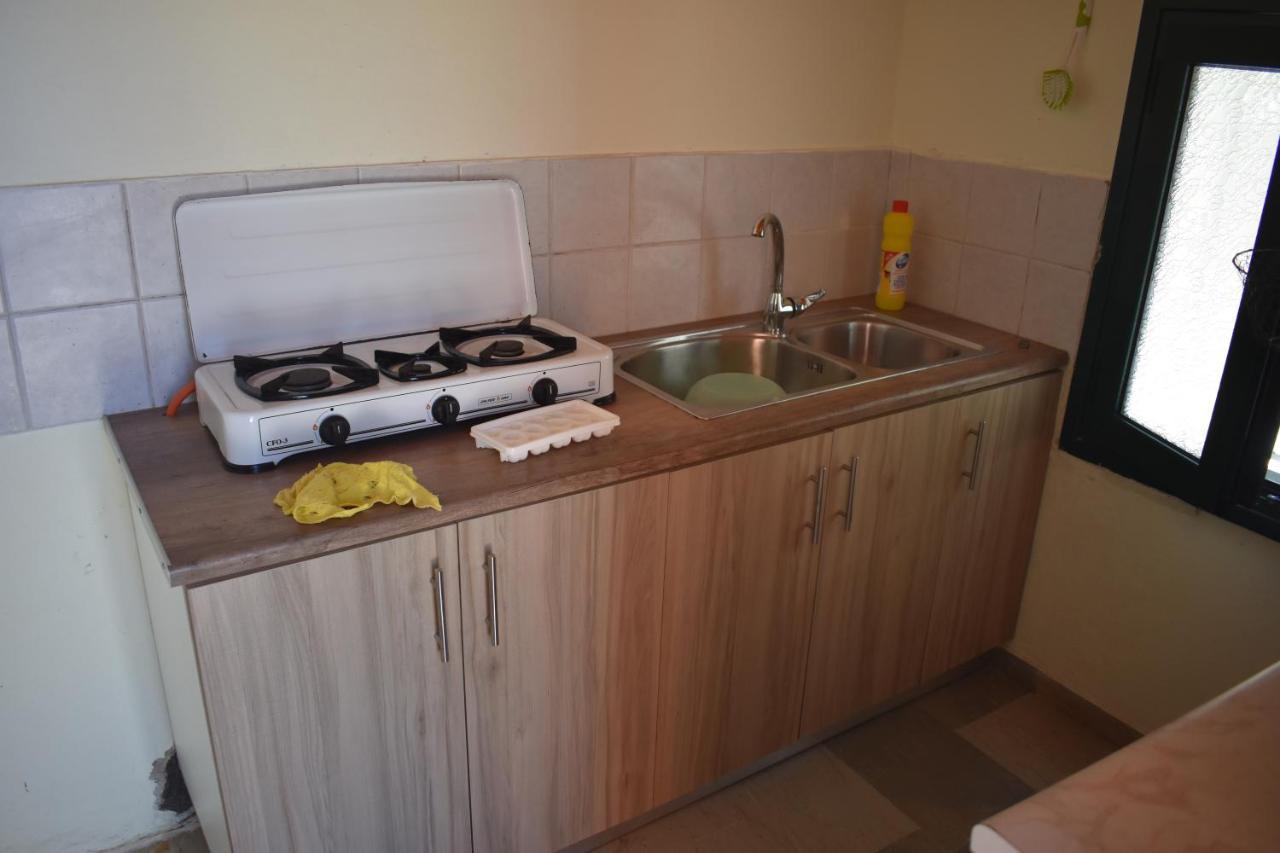 Bouka Beachfront Bungalows Agios Nikolaos  Exteriör bild